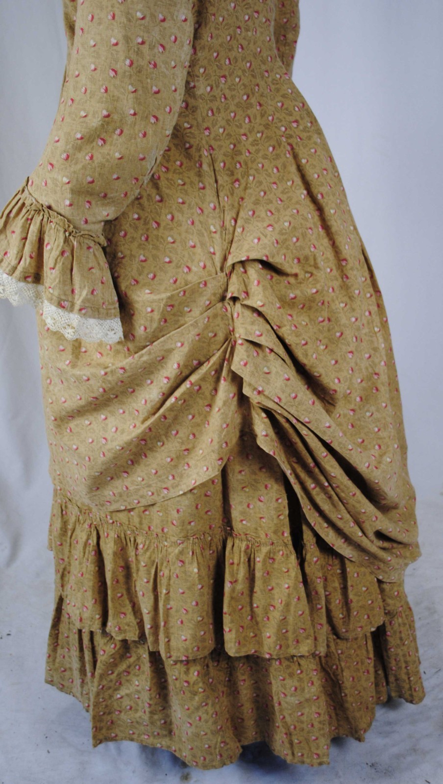 VICTORIAN 2 PIECE PRINTED CALICO AFTERNOON VISITING BUSTLE DRESS 1890