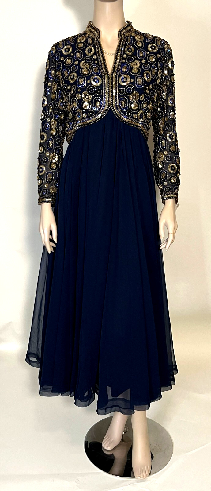 Vintage Victoria Royal Ltd. Blue double chiffon beaded & sequined dress Bust 36