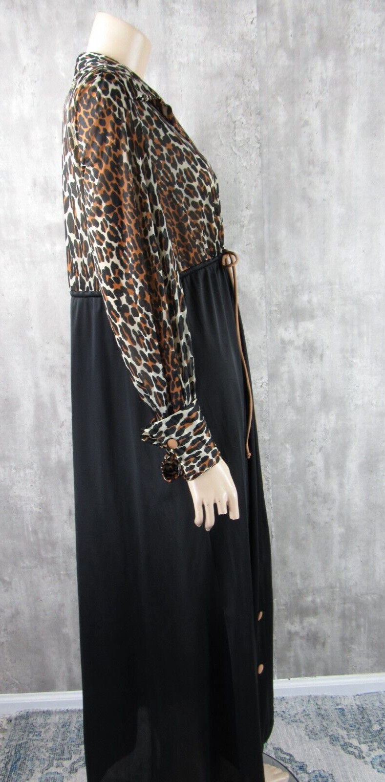 Vintage Vanity Fair Leopard Print French Cuffs Robe Hostess Dress Maxi Kaftan