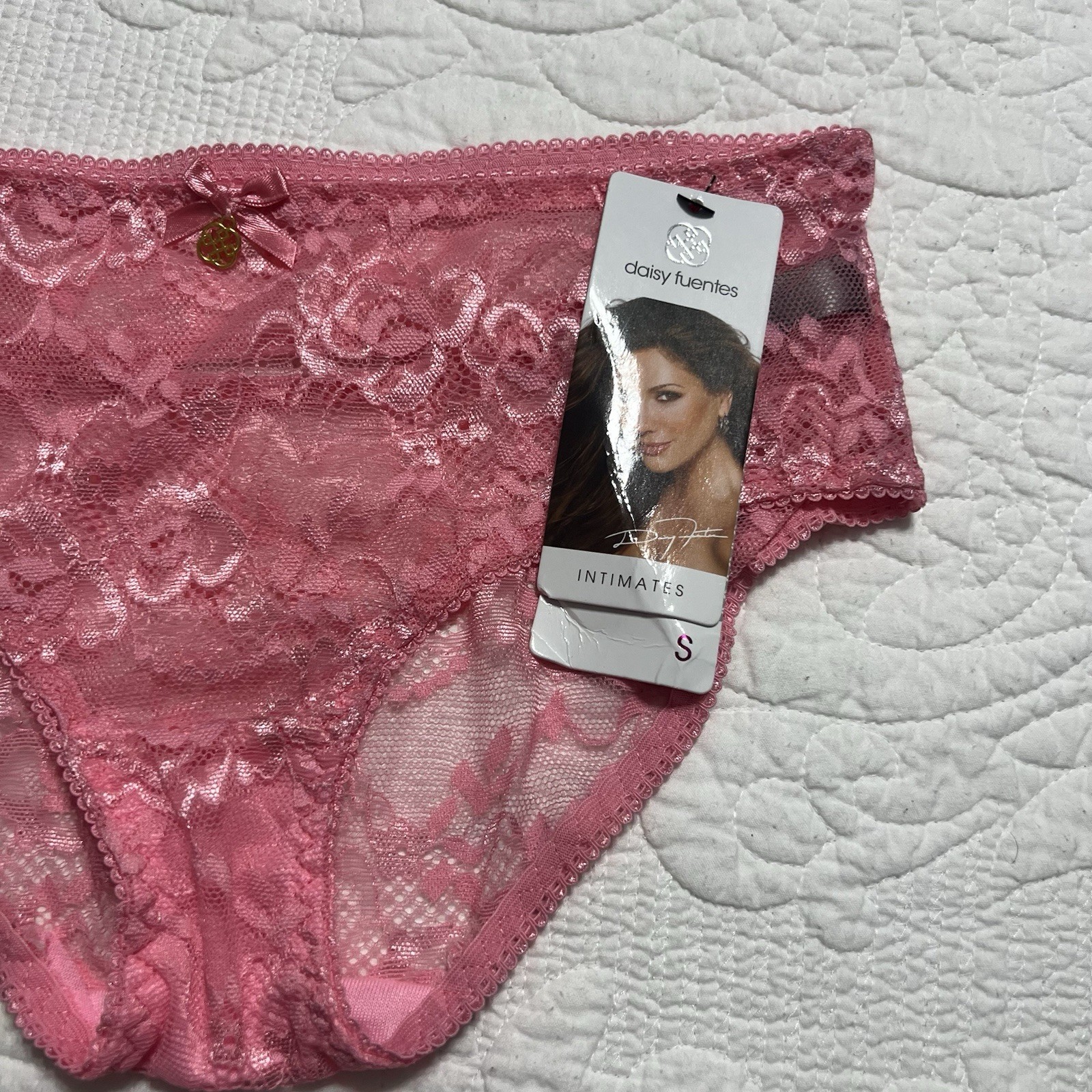 NWT DAISY FUENTES INTIMATE LOW RISE LACE KEYHOLE BACK HIPSTERS SIZE S #78
