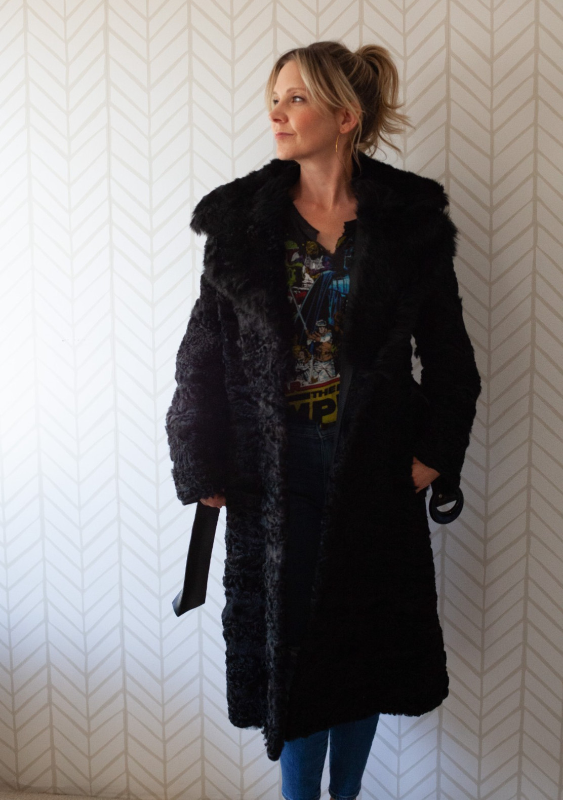 Vintage 70s Women&rsquo;s Black Trench Style Persian Shearling Fur Belt Mid-Calf Coat
