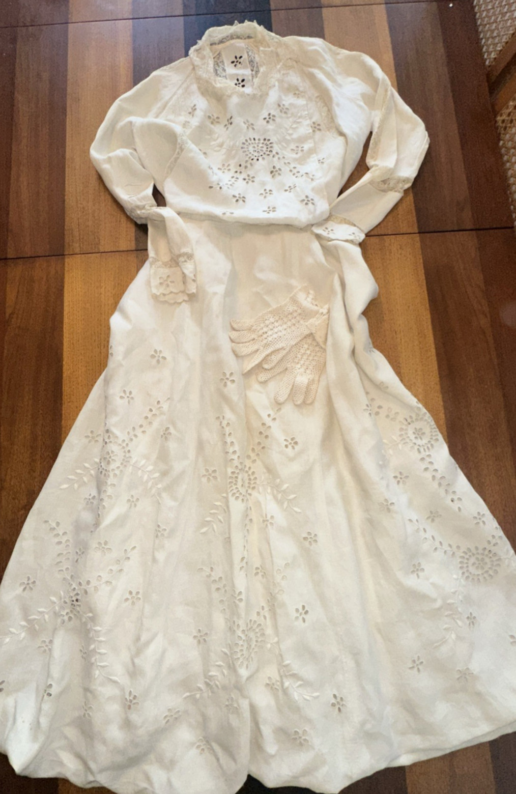 Antique Edwardian Tea Lawn Skirt Top Petticoat Gloves Embroidered Cream Linen