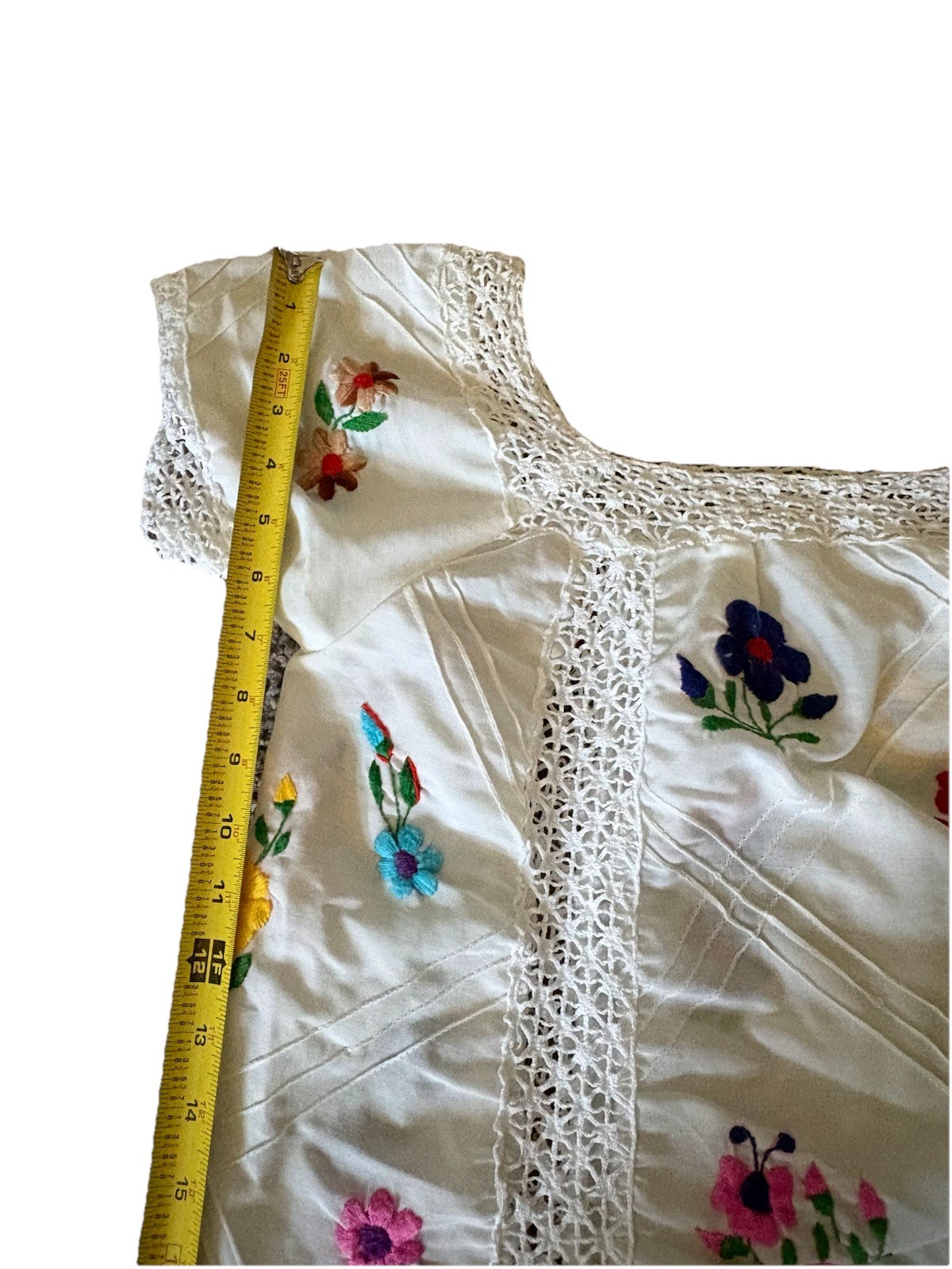 Vintage Handmade Mexican Peasant Style Embroidered White Flowered Blouse S/M