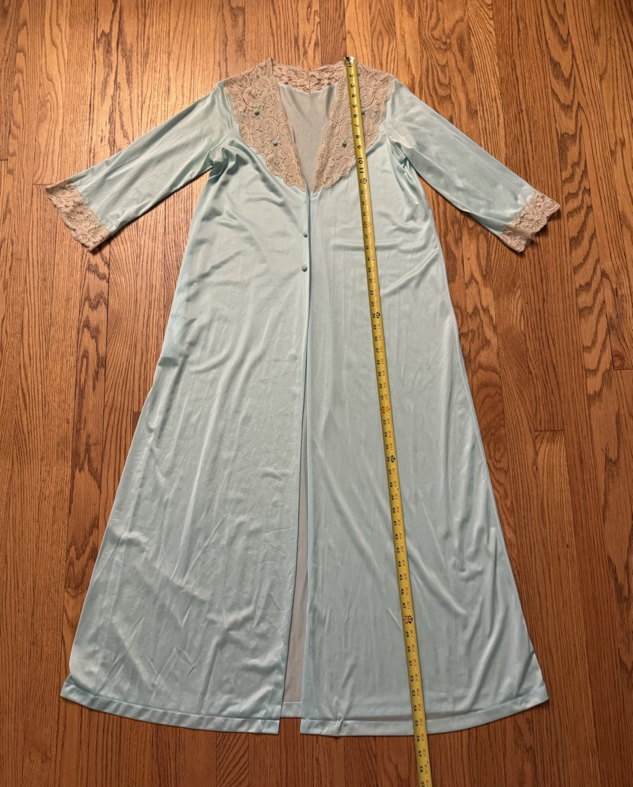 VTG Kayser 60&rsquo;s/70&rsquo;s Nylon and Lace Pastel Blue Robe Boudoir Size Med