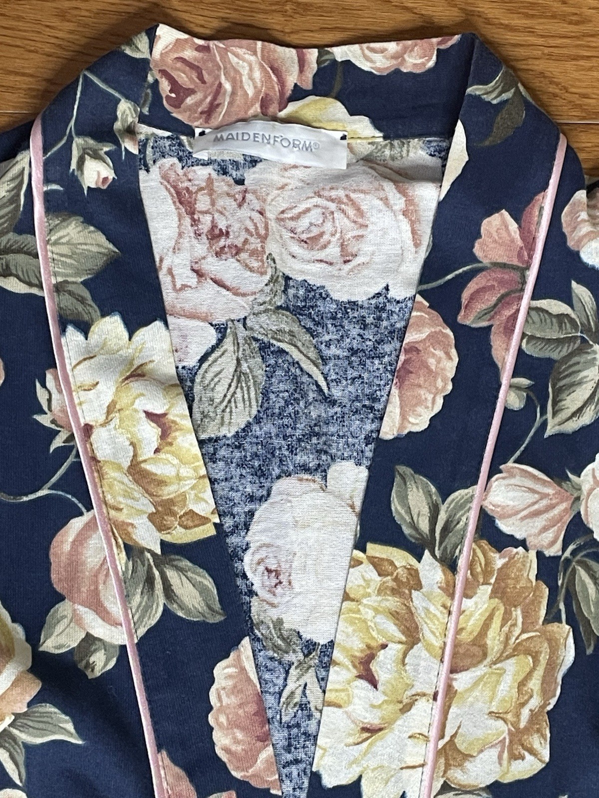Vintage Maidenform Small Kimono Prairie Boho Cabbage Roses Navy Midi Robe USA