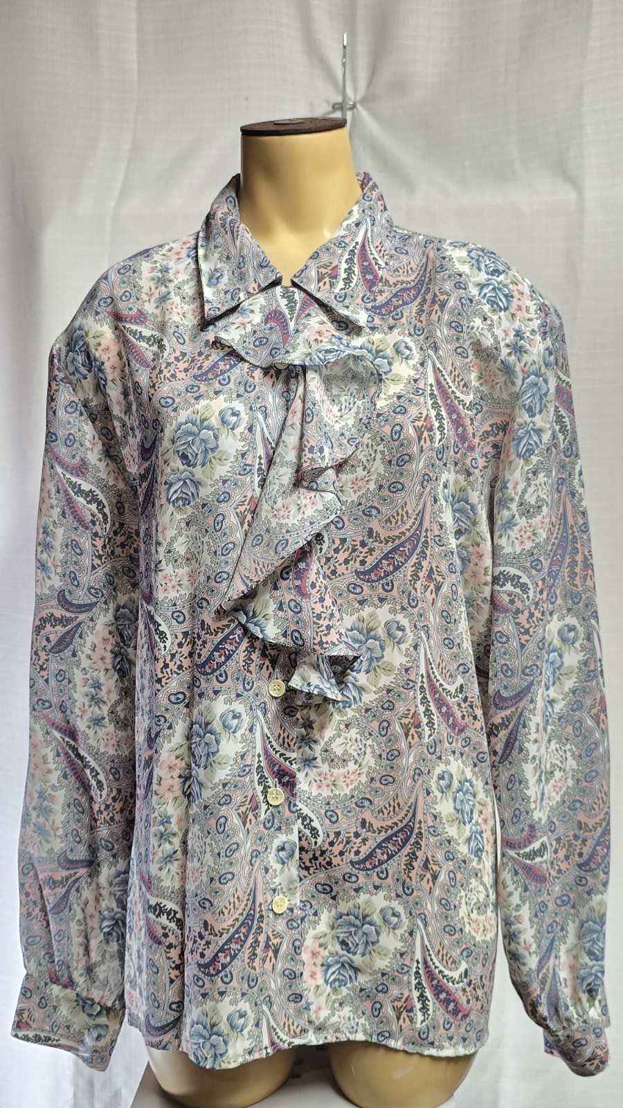Vtg 70’s Alfred Dunner Blouse Collared With Ruffles Long Sleeve Paisley Sz 16