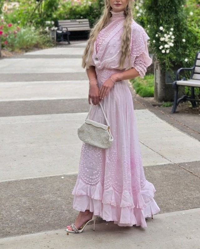 1910 Edwardian Cotton And Lace & Roses! PINK tea Dress, 26&Prime; Waist. Rare Beauty!