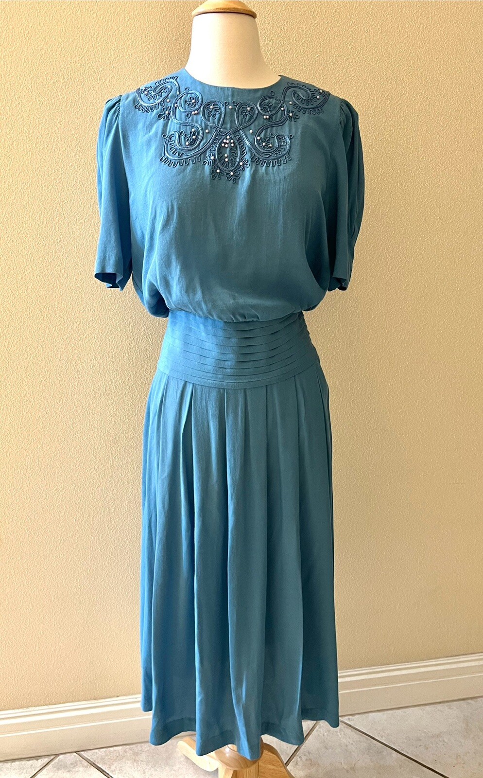 Vintage 80s Does 40s Karin Stevens Rayon Dress Light Blue Pearl Size 8