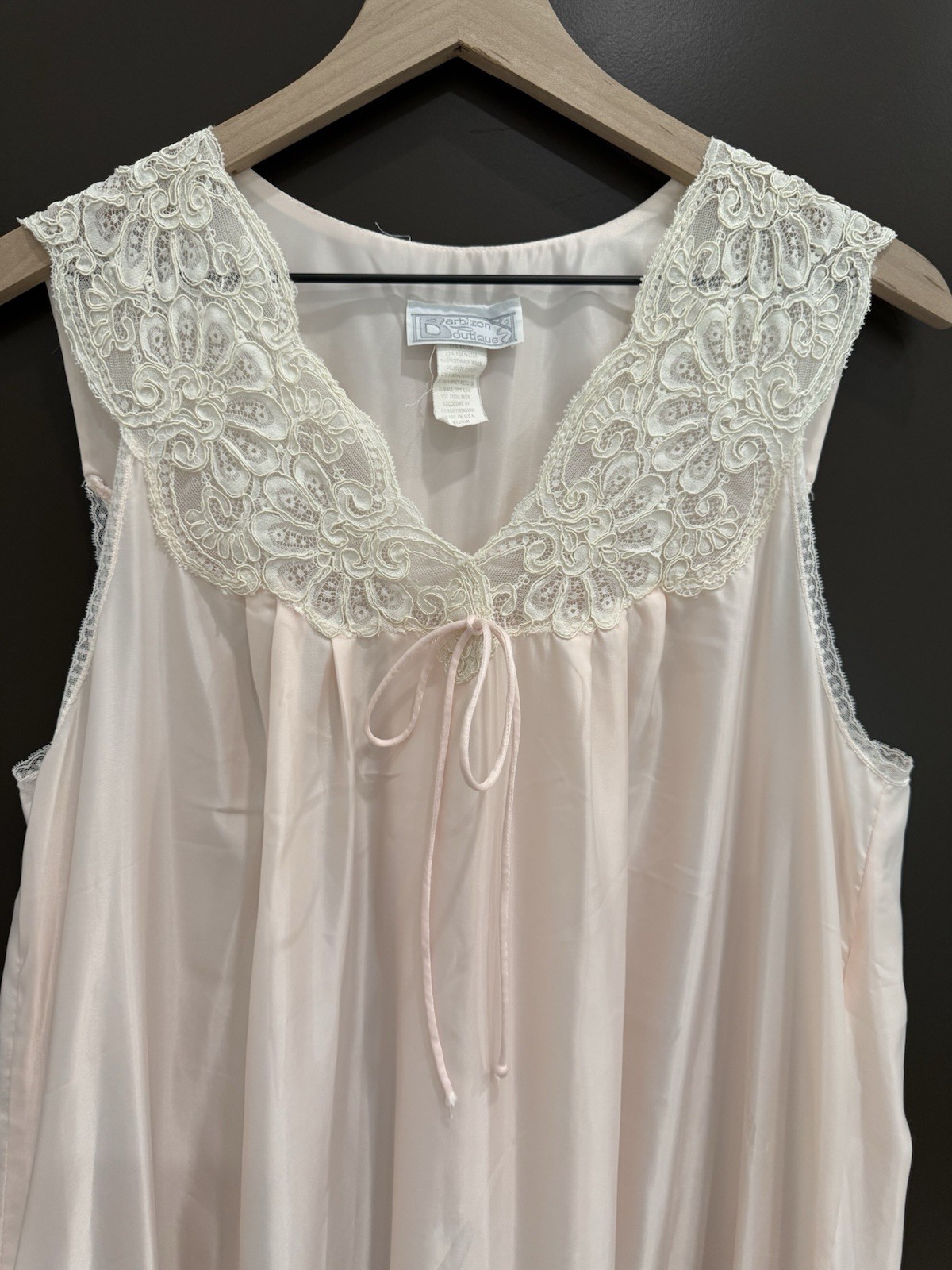 Vintage Victorian Pale Pink Barbizon Boutique Long Night Gown Ornate Lace M