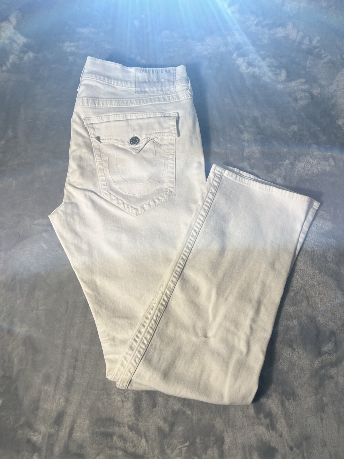 True Religion Men&rsquo;s Ricky Relaxed Straight Jeans White Denim 38