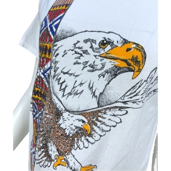 Vintage White 1998 DIAMOND DUST Eagle Totem Pole Tee Size MD