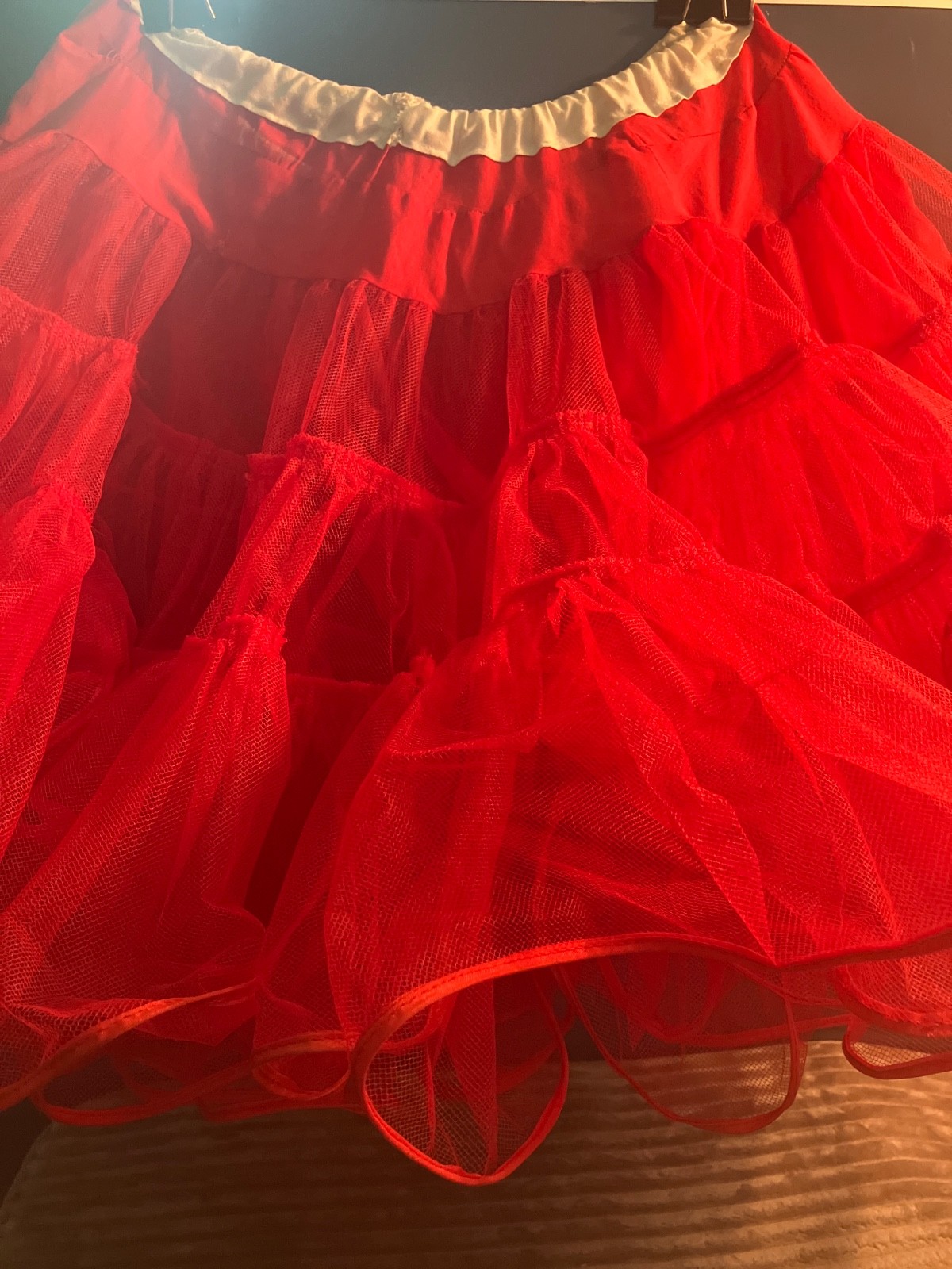 VTG 60&rsquo;s MALCO MODES RED RUFFLED TIERED SKIRT – DANCE – COUNTRY WESTERN