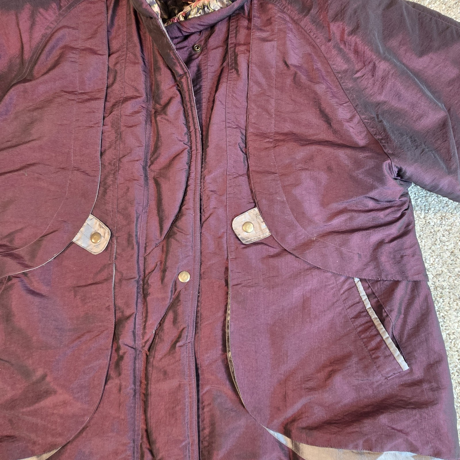 Julia Michaels Rare Vintage Womens Coat Plum Size L Vlevet Floral Poly Blend