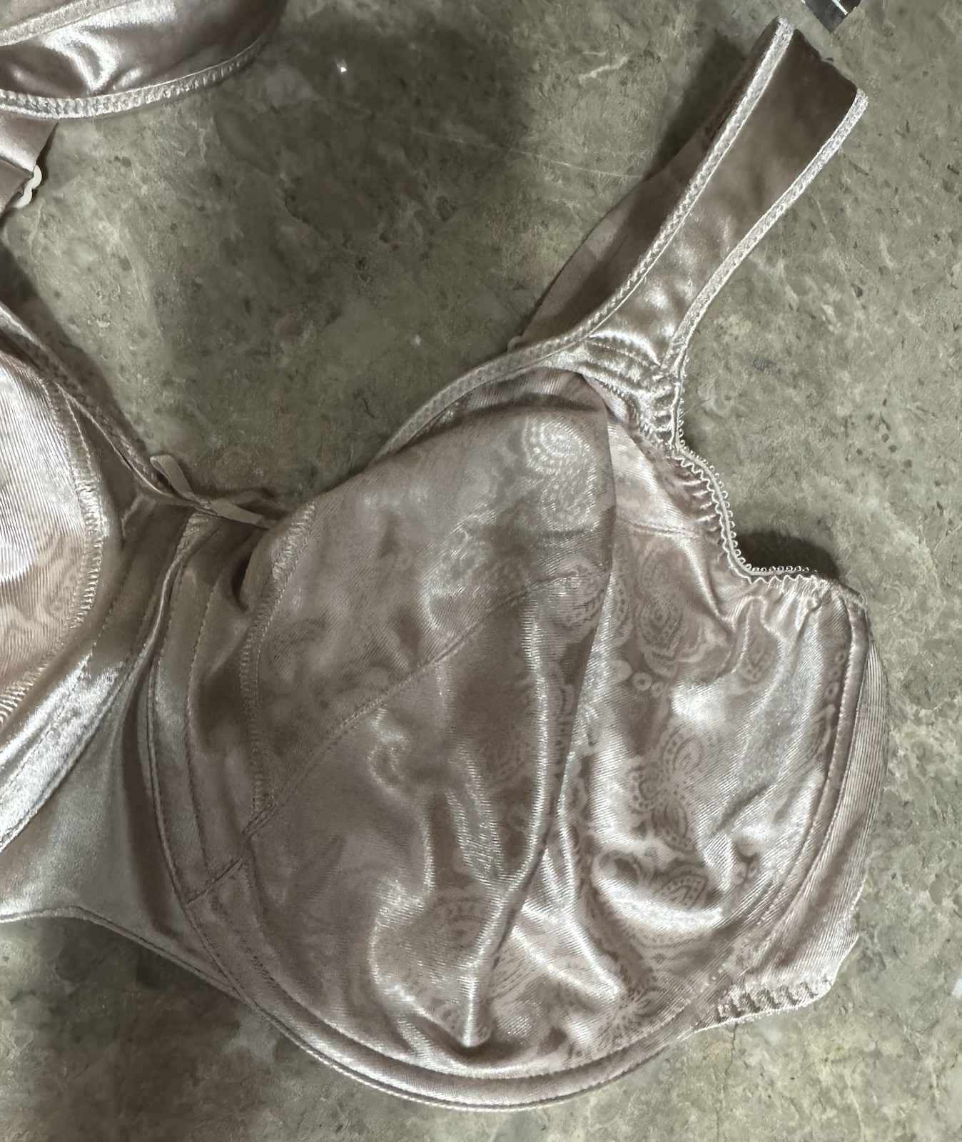 VINTAGE PLAYTEX BRA! 40 DD. CHAMPAGNE