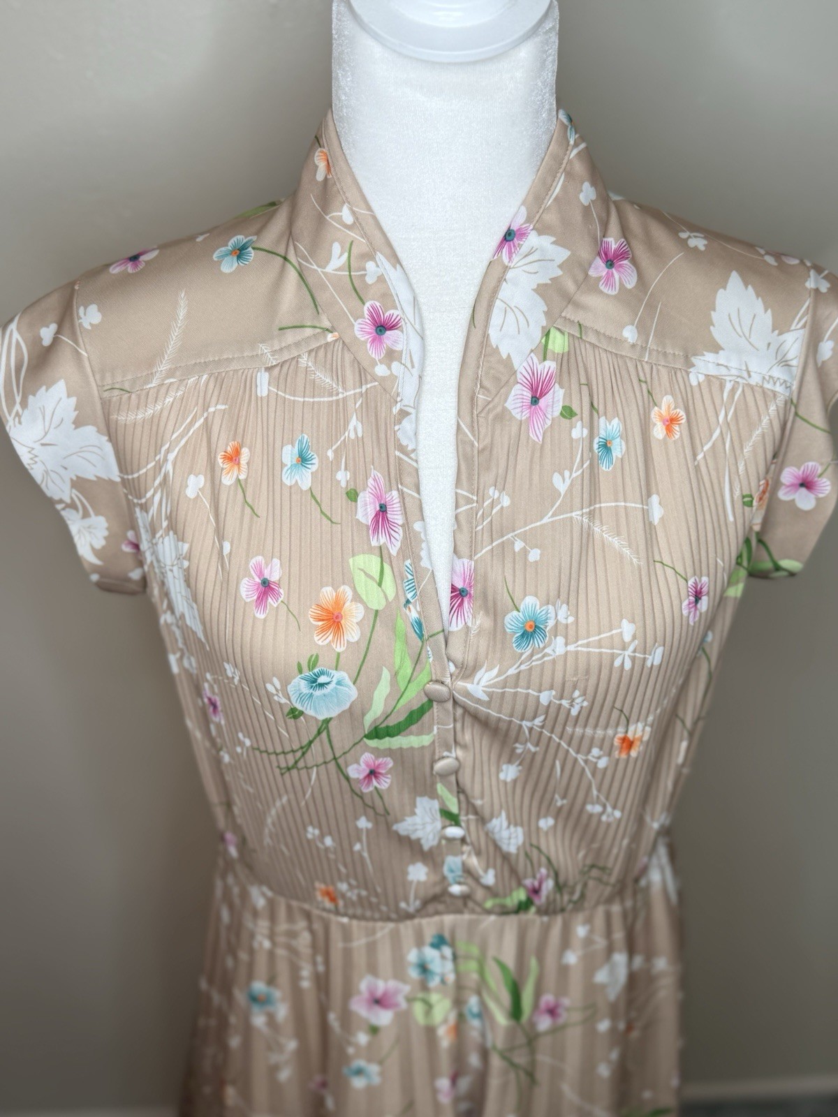 VTG 70s Spring Floral Dress Sz 8/10 Med Retro Pretty Feminine Cap Sleeves CUTE!