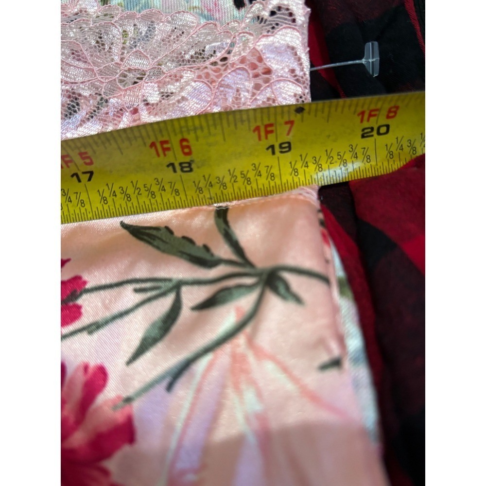 Marilyn Monroe Intimates Pink Floral Satin Cami Top with Lace Trim – Size L Y2K