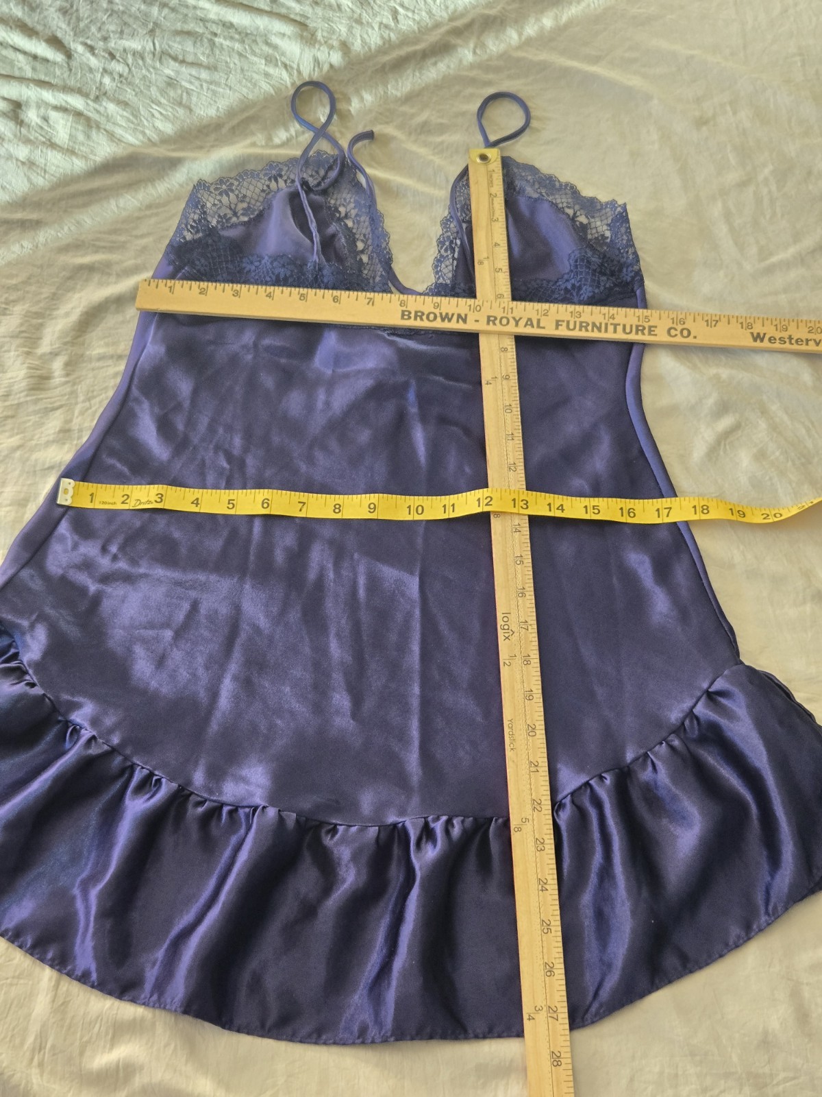 Vintage Feather Bed Intimates Blue Satin Finish Lace Chemise Nightgown M