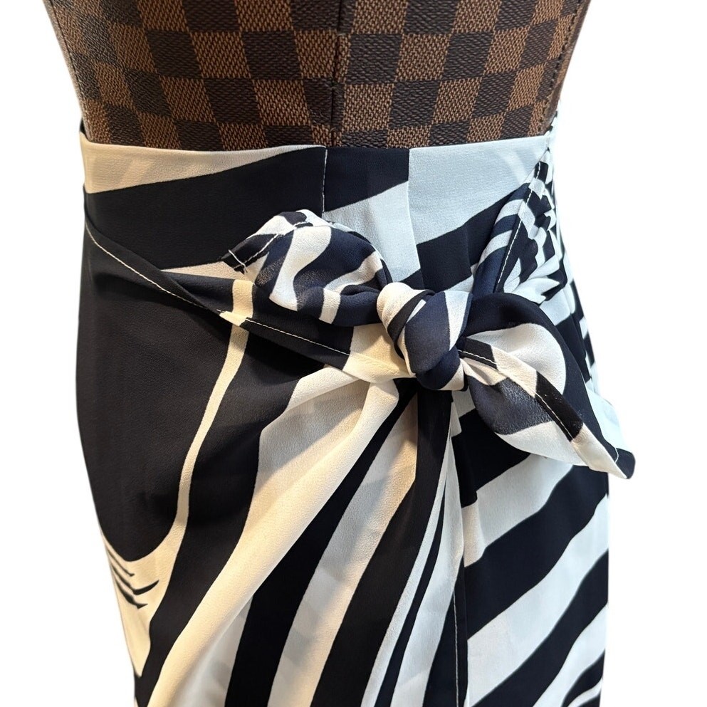 Vtg Judy Hornby Navy Blue White Abstract Wrap Sarong Midi Skirt Size 6 OpArt NEW