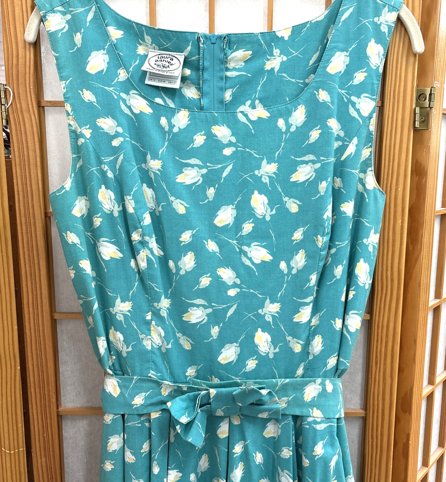 Vintage Laura Ashley Floral Belted Dress Blue Sz 12 Cottagecore garden Sundress