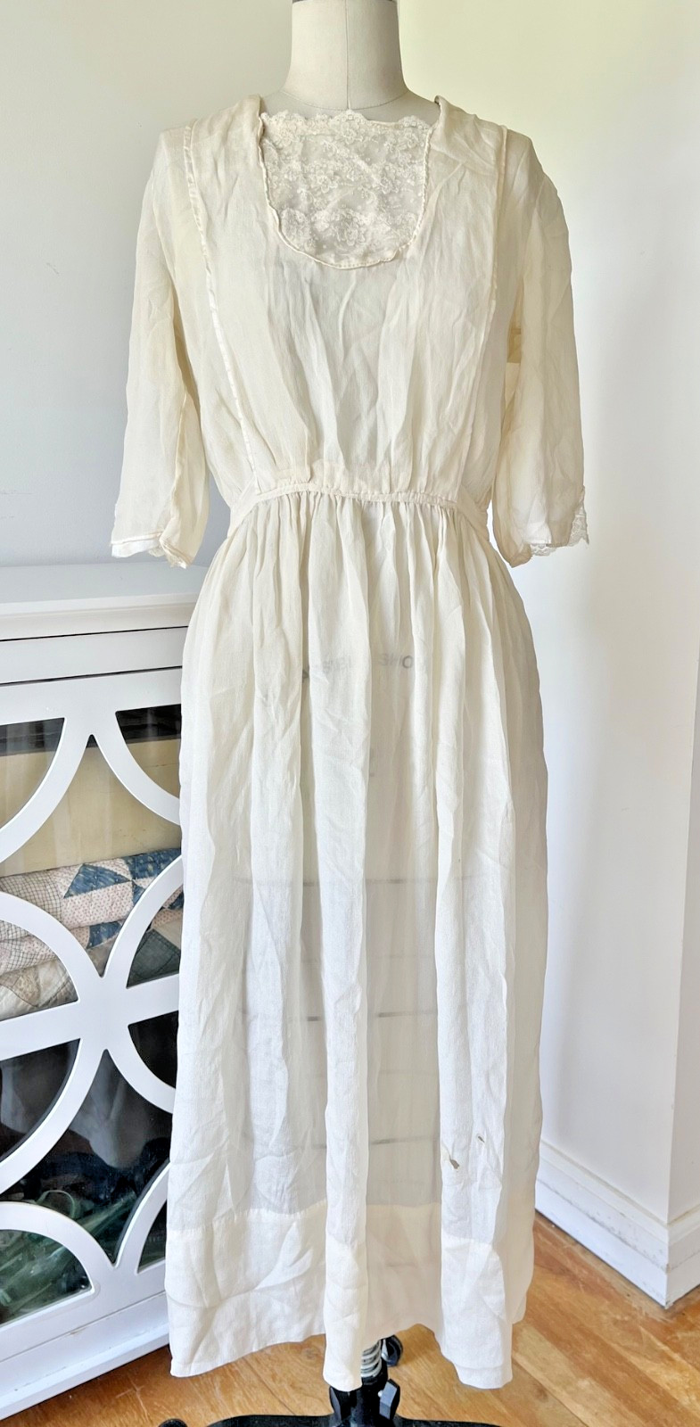 Antique 1910s Tissue Silk Dress Off White Lace Details Size Small Wedding Tea