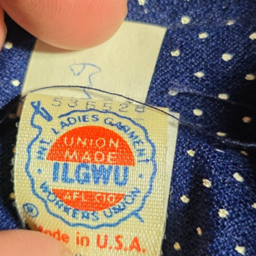 vtg union made ILGWU dress button polka dot top with tie neck USA size 20 1/2