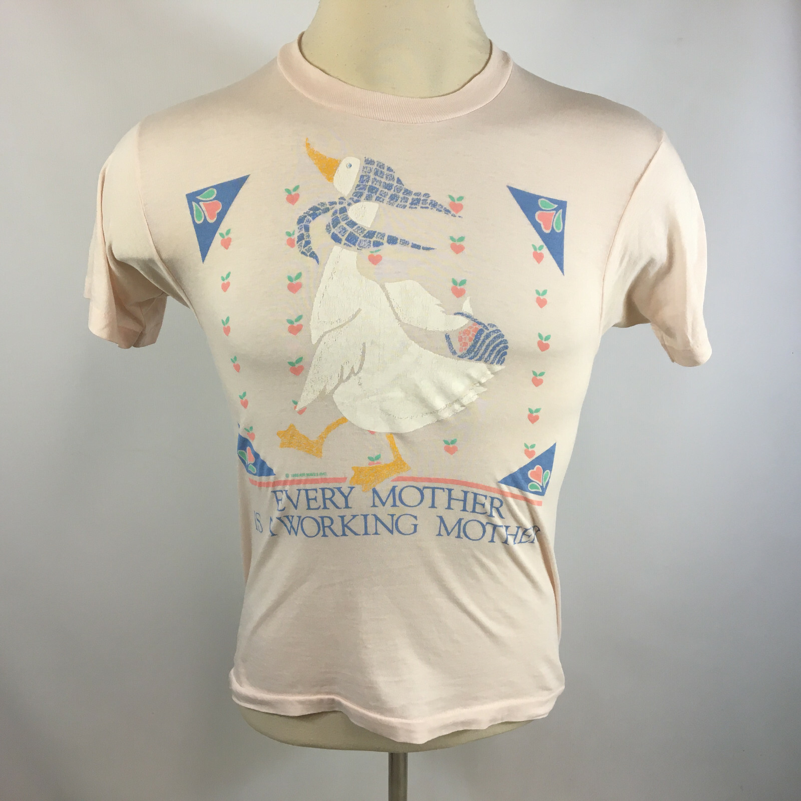Vintage 80s Paper Thin Distressed Mother Good Mom Screen Stars T Shirt Women USA
