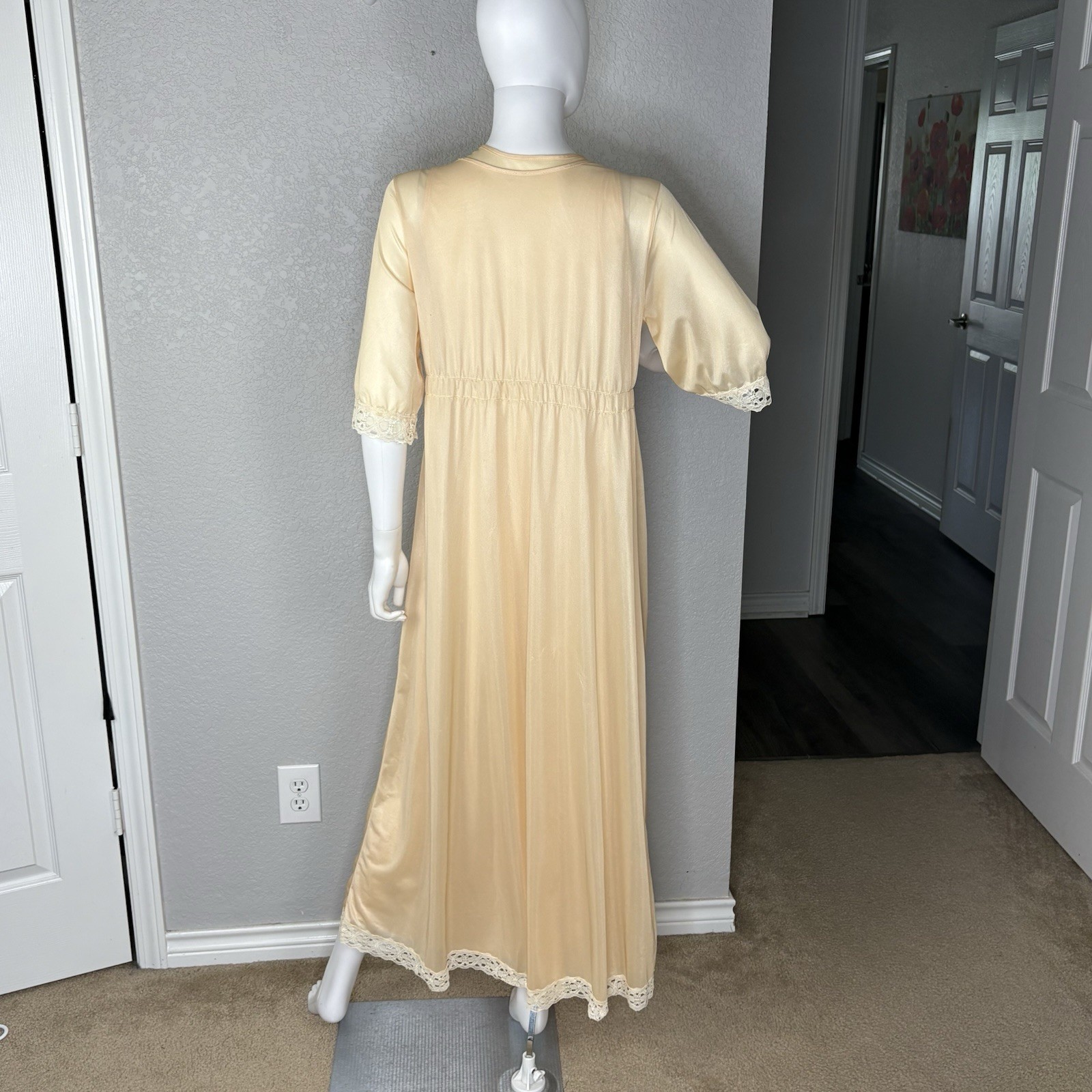Durelle Peignoir Set Dressing Gown Robe Lace Peach Ivory Nylon 70s Vtg Size S