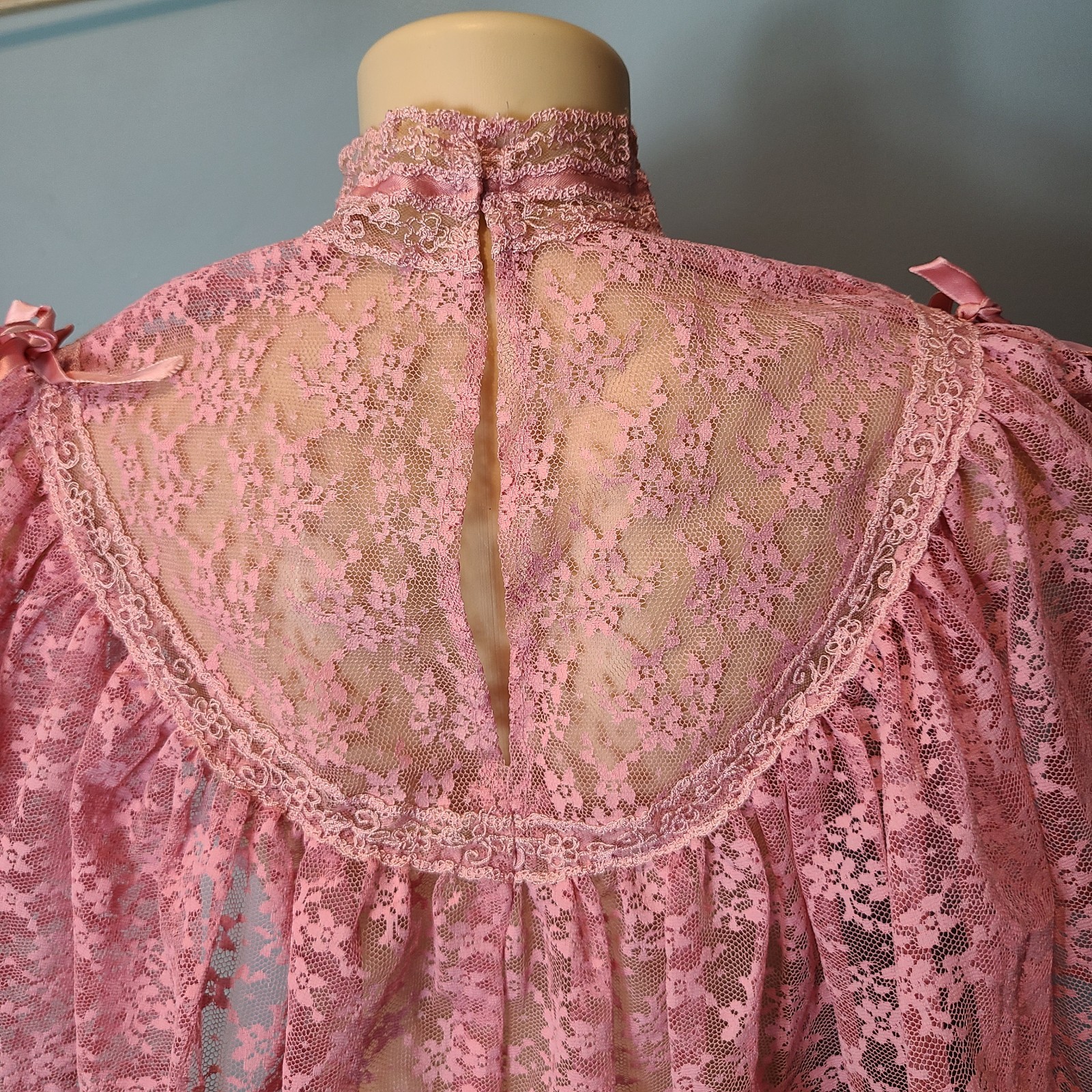 Vintage 70’s Bohemian Off White Handmade Crochet Cape/Shawl .. Range Of Sizes