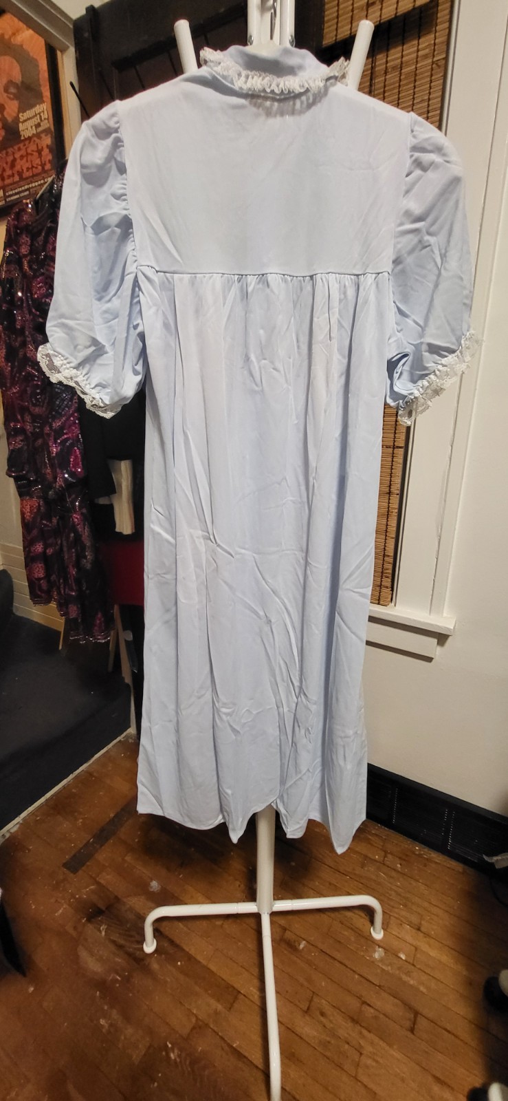 Vintage Unbranded Powder Blue Lace Trim-Satin & Embroidery Button Up Gown Robe M