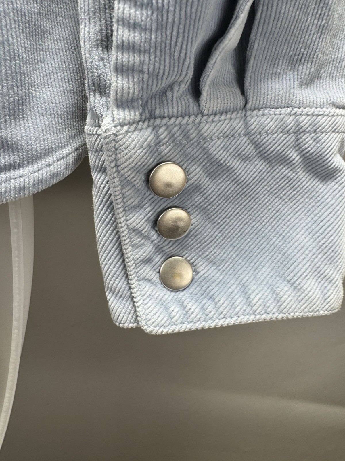 Womens Small Light Blue Stretch Corduroy Snap Front Shirt Jacket Fitted Western