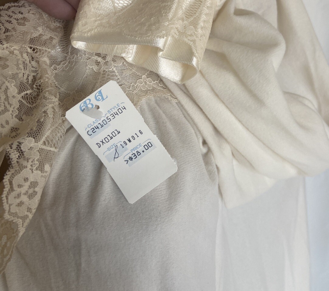 Vintage NWT S Donna Richard Gilligan O&rsquo;Malley Nightgown Lace Satin Trim Cream