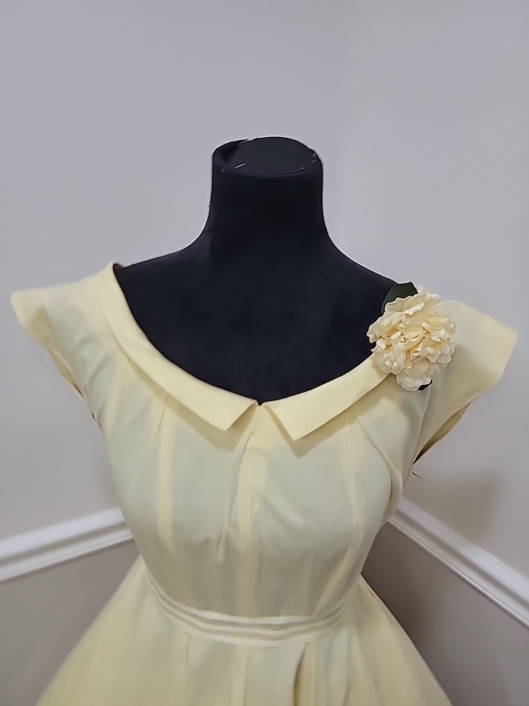 Vintage&rsquo;50s Mid Century Yellow Cotton Dress Fit Flare Full Skirt Garden Party