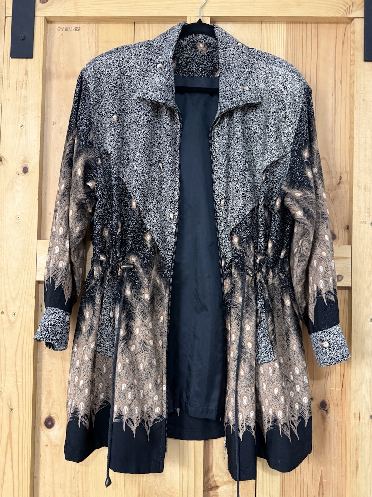 VTG Black & Gold Peacock Feather Full Zip Jacket Womens XL Waist Drawstring