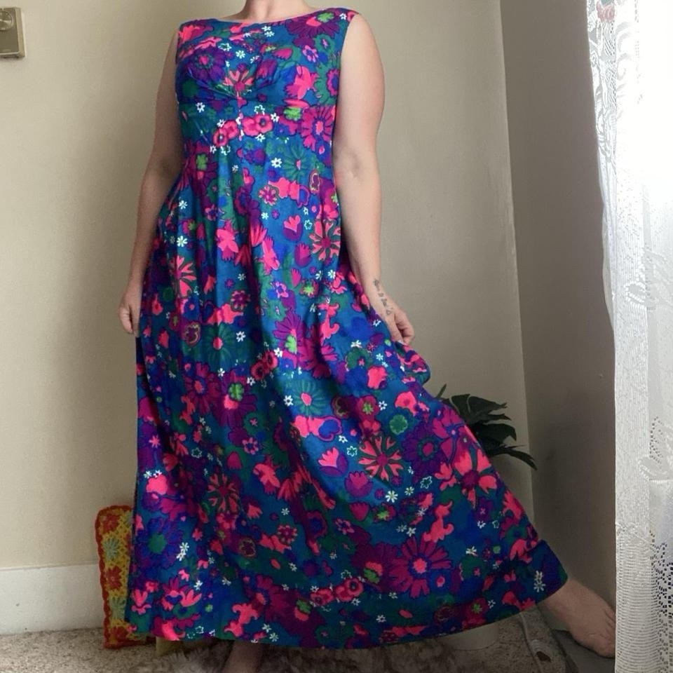 Vintage 70s Psychedelic Vibrant Floral Waikiki Maxi Dress
