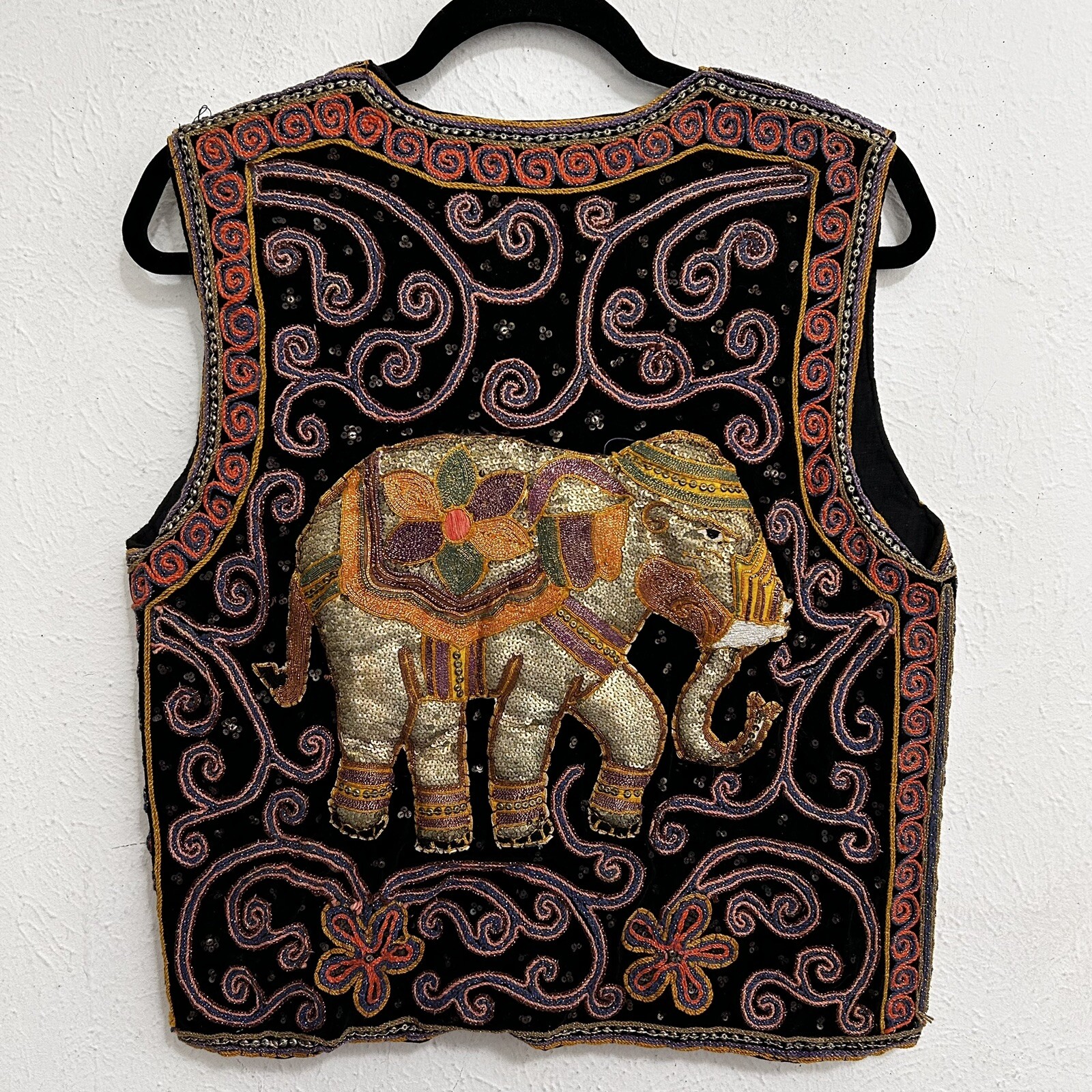 VTG Hippie Opulent Beaded Embroidered Tribal India Vest Puffed 3-D Elephants M