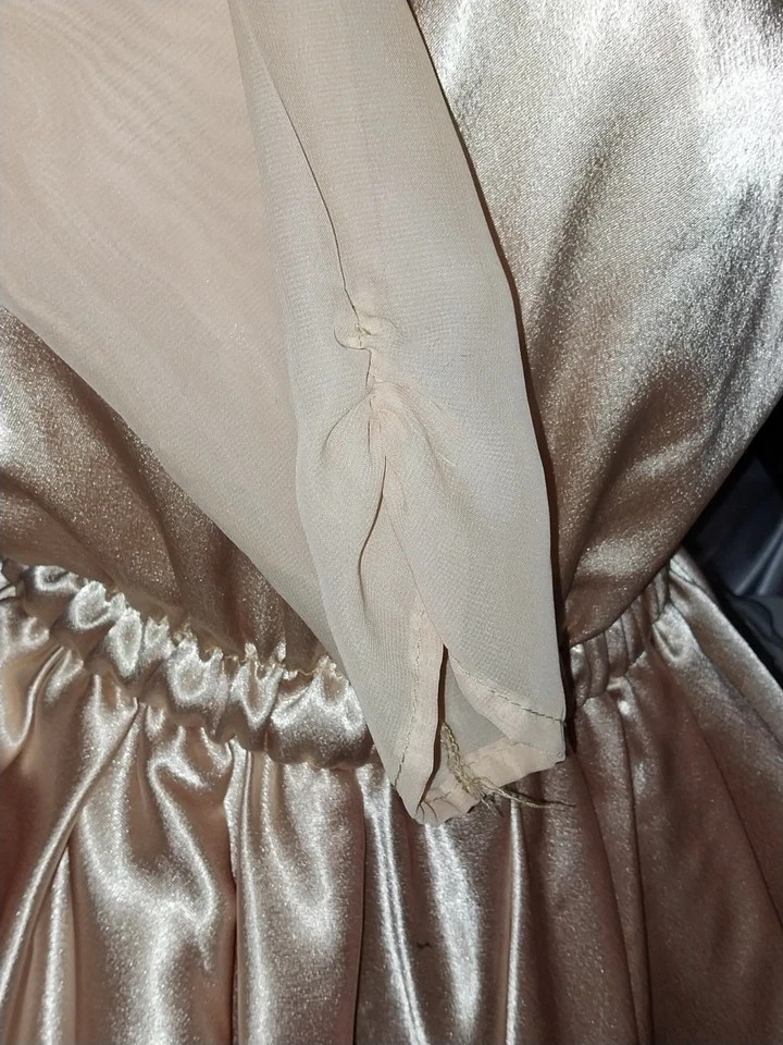 VTG REAL SATIN GOLD LAME 400&Prime; SWEEP 40S STYLE Wedding EVENING MAXI GLAM Dress 38