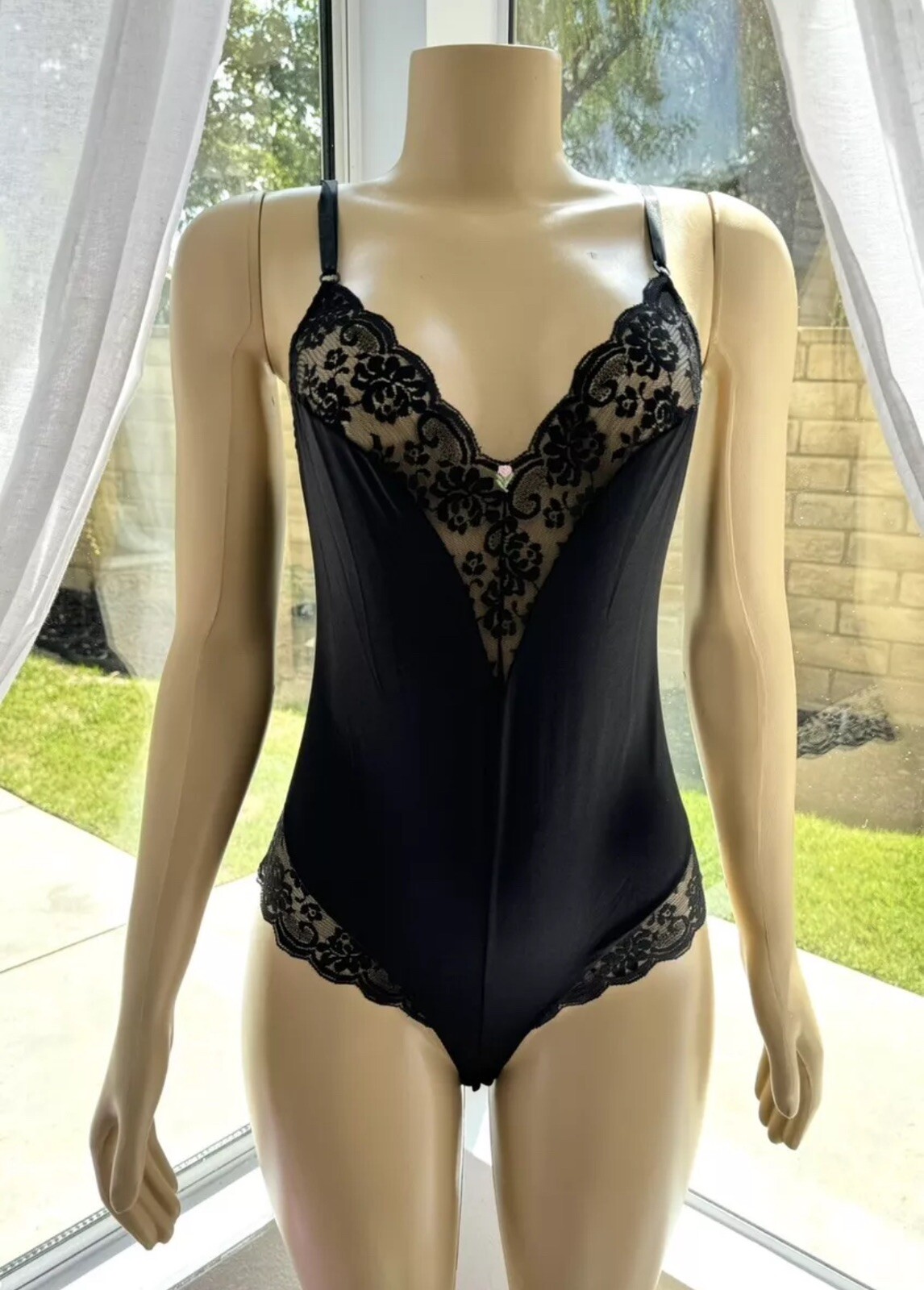 Vtg Maidenform Chantilly Lace Nylon Black Bodysuit Black Pink Rose Size M 36