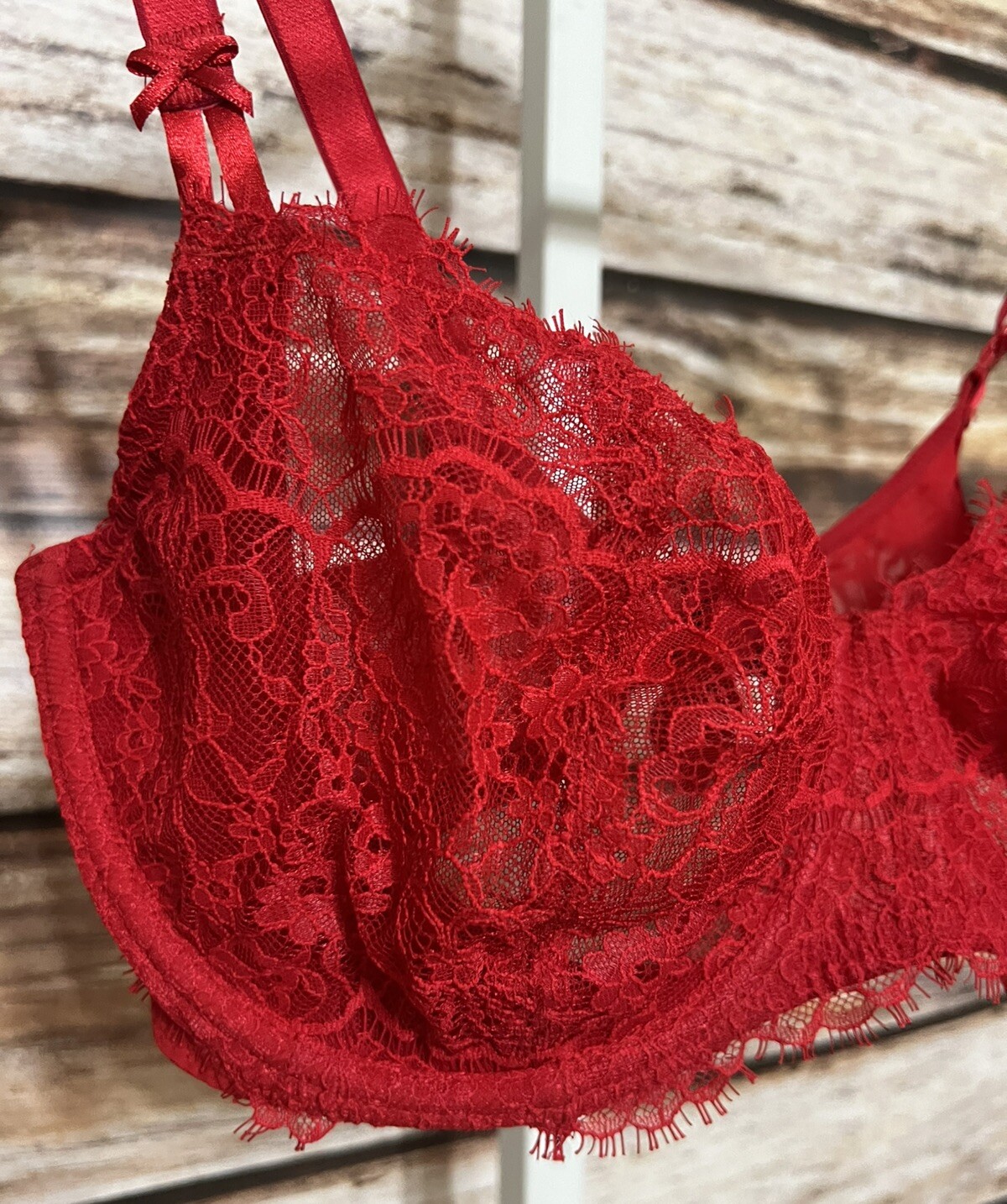 Victoria&rsquo;s Secret 38DD Deep Red Lace Pushup Underwire Bra Unpadded Lingerie