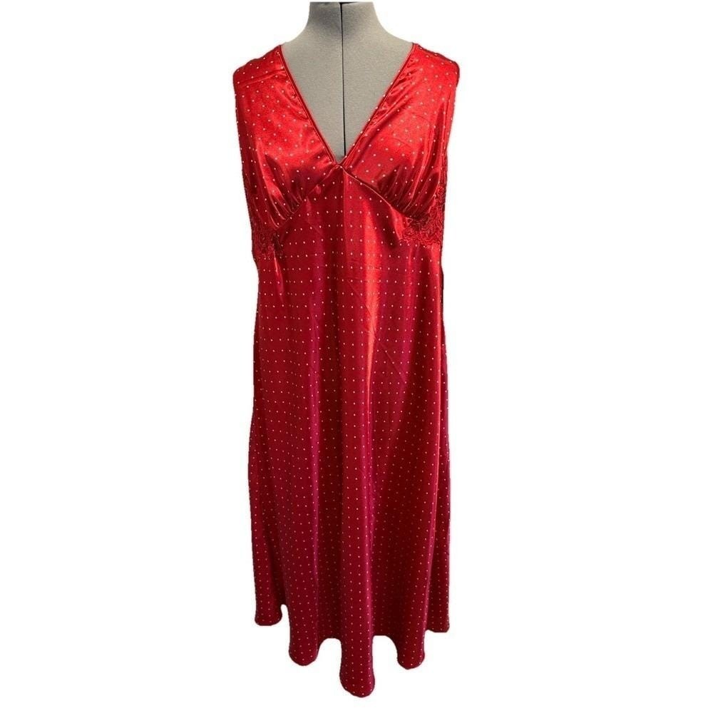 Enchanting Women&rsquo;s Red Polka Dot Long Laced Nightgown/Slip On Sz 1X