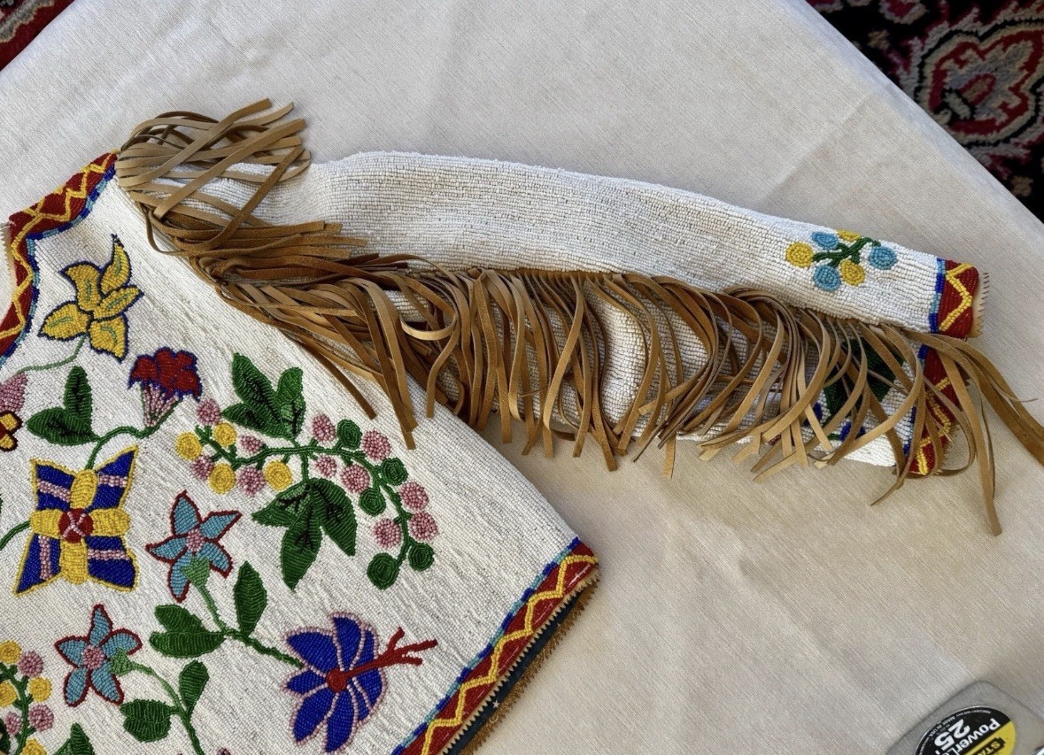Hairston Roberson Museum-Quality Fully Beaded Native American–Style Jacket XS-S