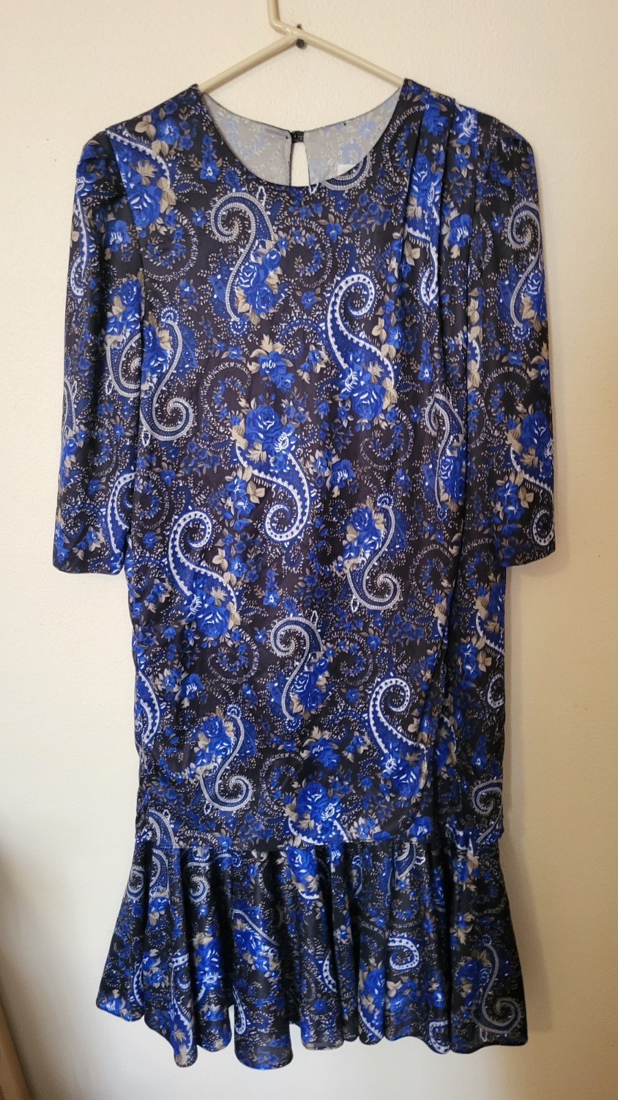 Vintage Risa Ann NY Blue Paisley Pleated Party Dress 14.5 Key Hole Back 80s 90s