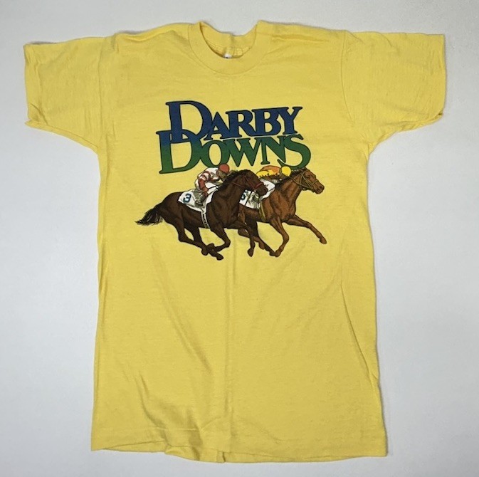 Vintage 1980s Single Stitched Darby Downs Horse Racing T-Shirt Size M (38-40)