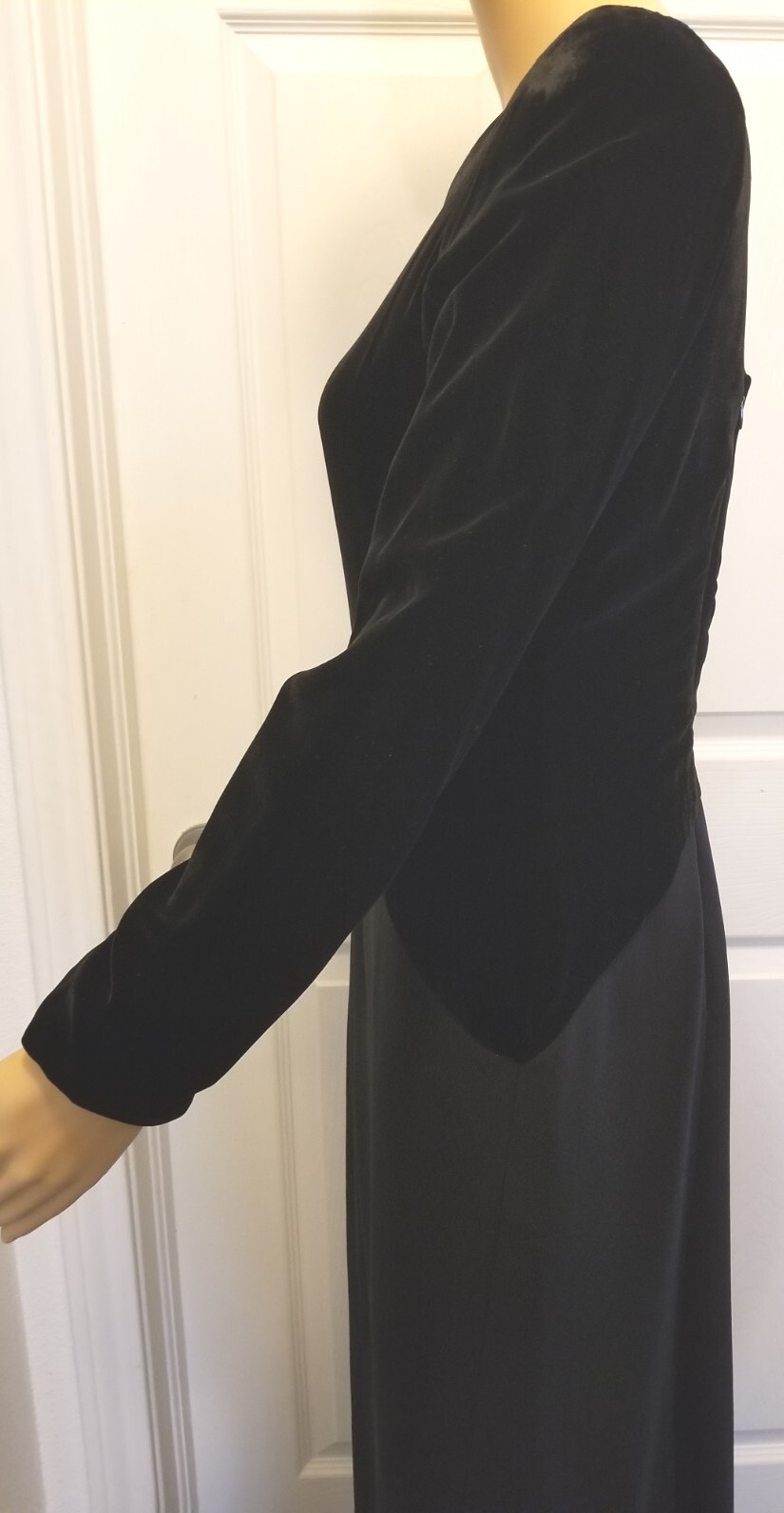 Gorgeous Vintage Elegant Kathryn Dianos Black Velvet &Crepe Formal Gown Sz 8