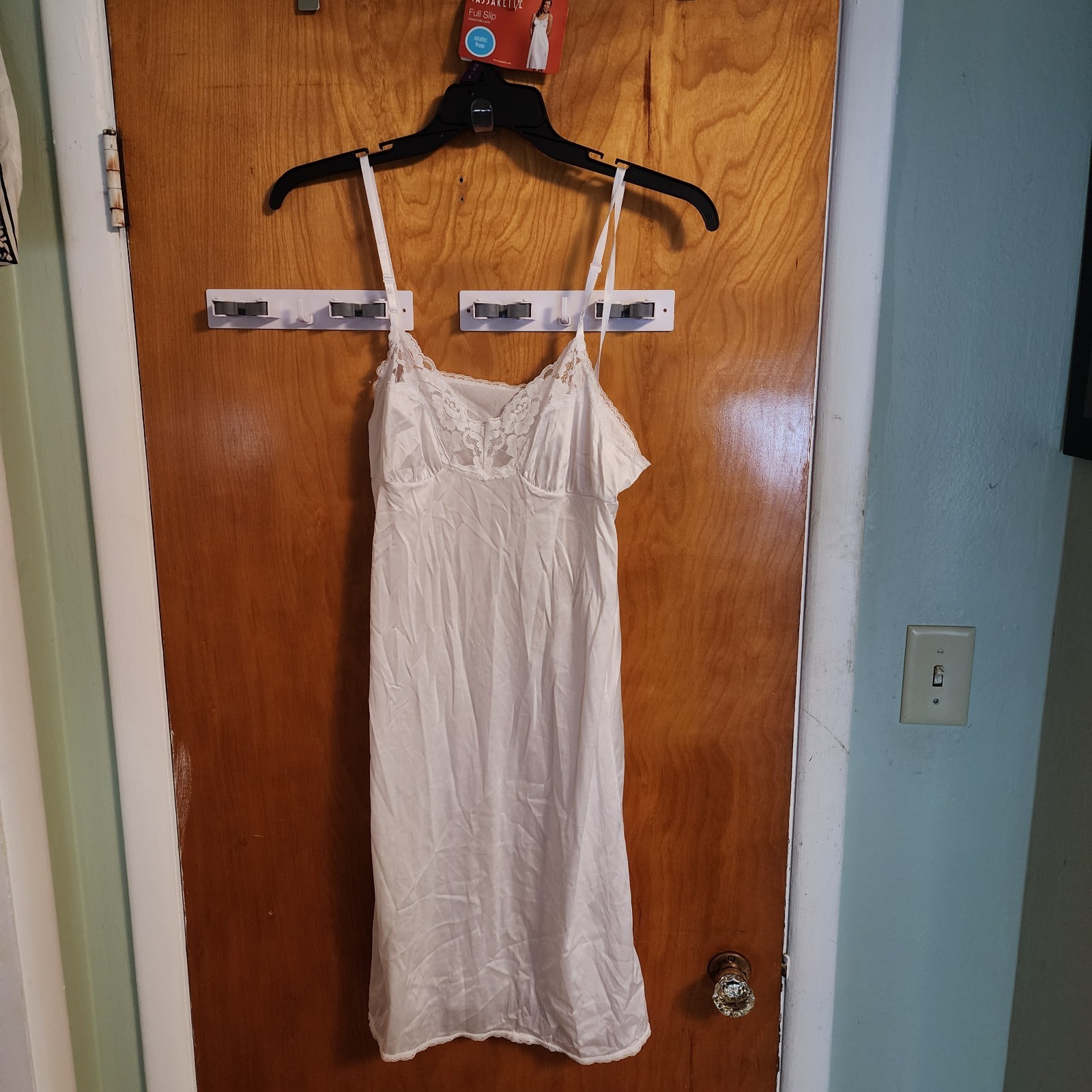 Women’s VASSARETTE Full Slip White 24” 36/42 Style #10-105 Lace