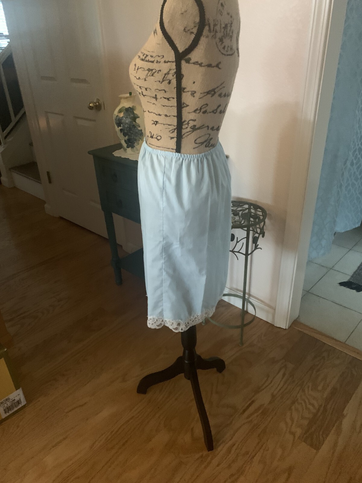 VINTAGE Powder Blue Half Slip w Lace Trim Size S