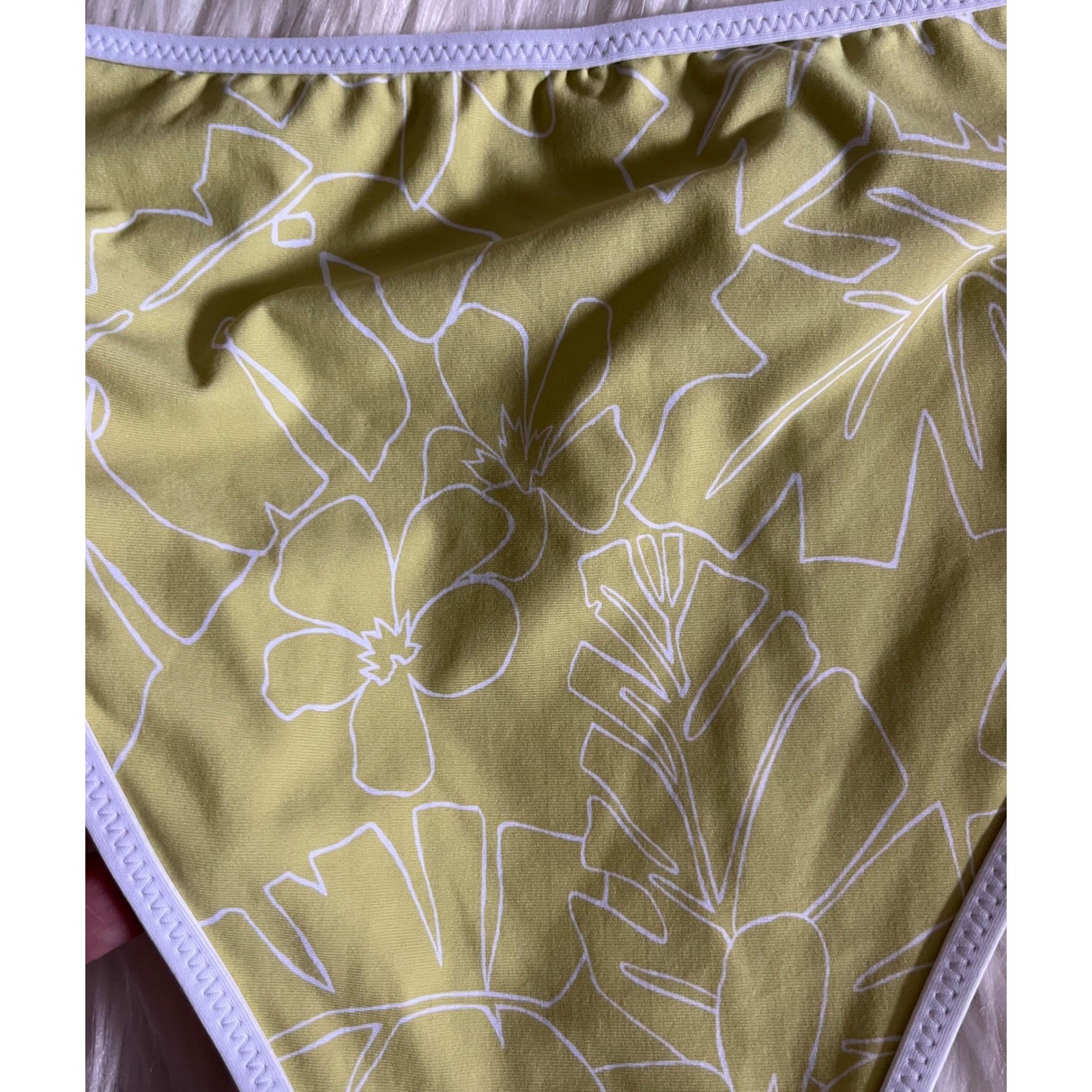 NWT Volcom Reversible Skimpy Coverage Large Tropicoco