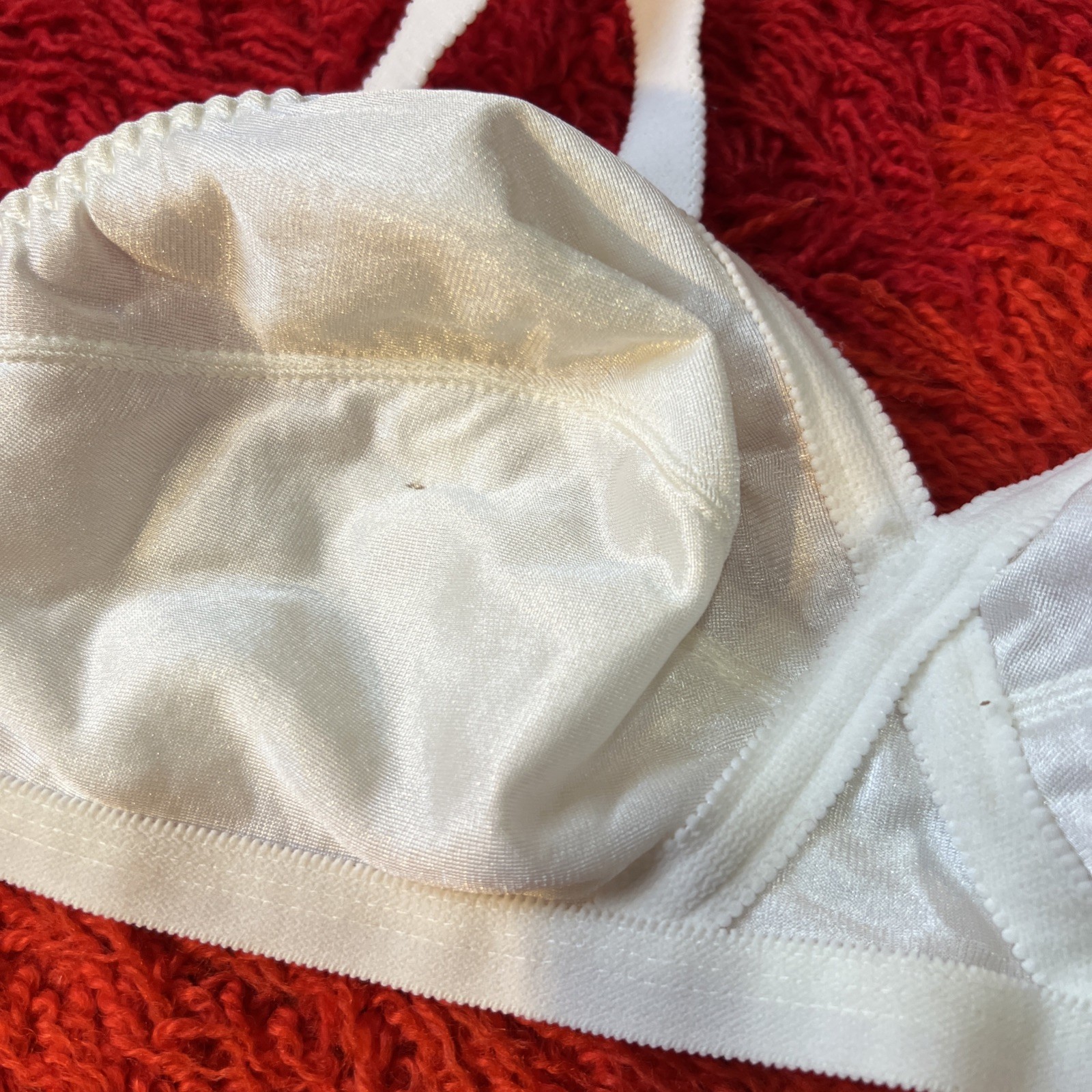 Vintage Simply Basic Front Close Soft Cup New Old Stock Bullet 36C