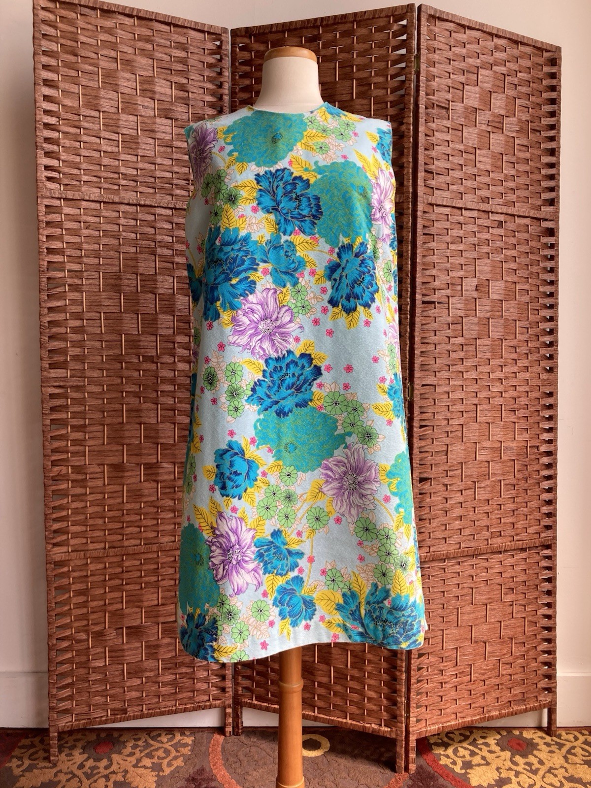 1960s Vibrant Flower Power Shift Dress, Bust 40in