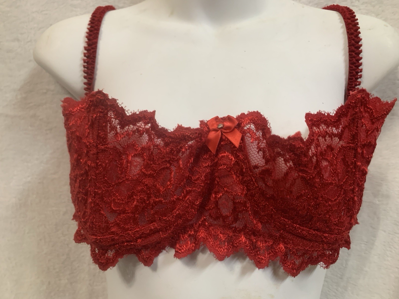 Vintage Intimate attitude Red LACE Bra 38 ONE SIZE CUPS UNDERWIRE 80s Lingerie