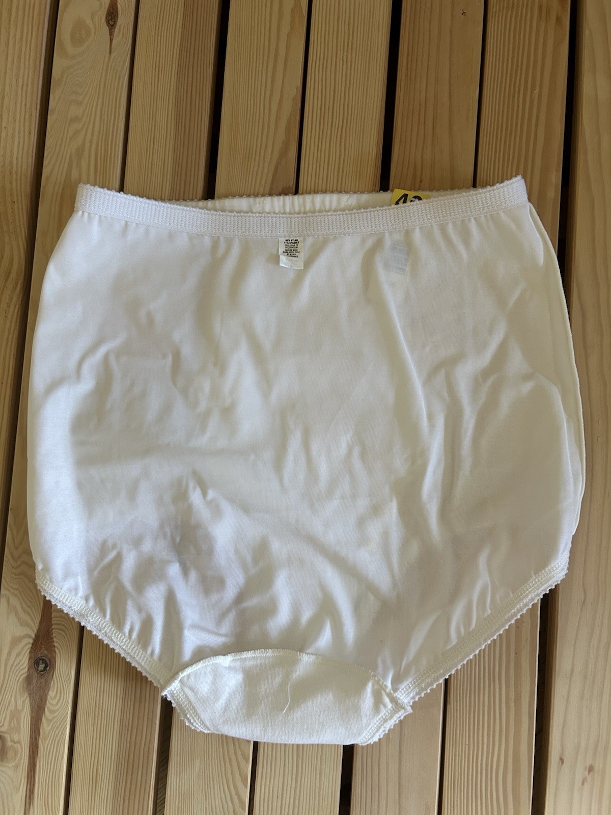 2 units of NOS Basic Unbranded Shapewear Panties sz 40